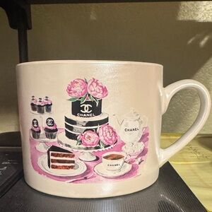 Fashion Pink and White Mug